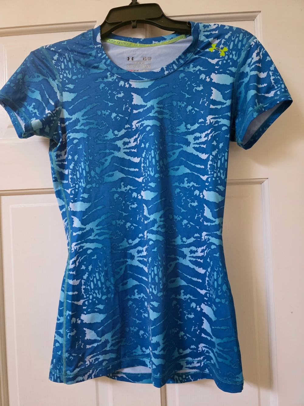 Under Armour Performance Short Sleeve Top, Women, Blue, Size XS